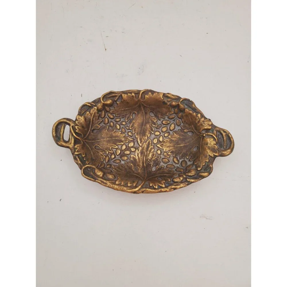 Vintage / BRASS SOAP DISH / Solid Brass Soap Holder Soap Dispenser Vintage - Picture 2 of 10